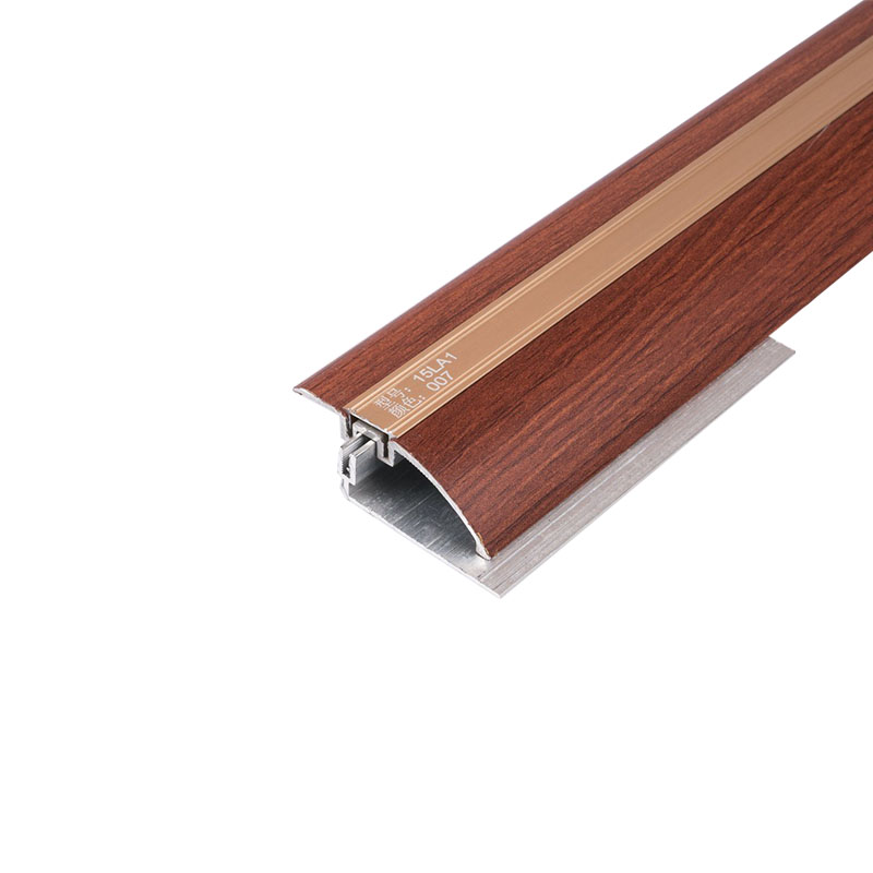 شريط انتقالي للبلاط والسجاد الداخلي