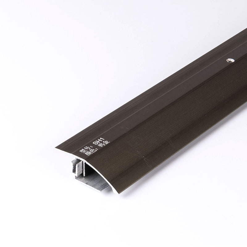 شرائط انتقالية معدنية