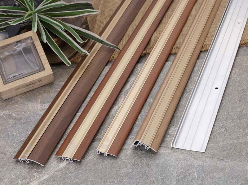 حافة الدرج من الألومنيوم