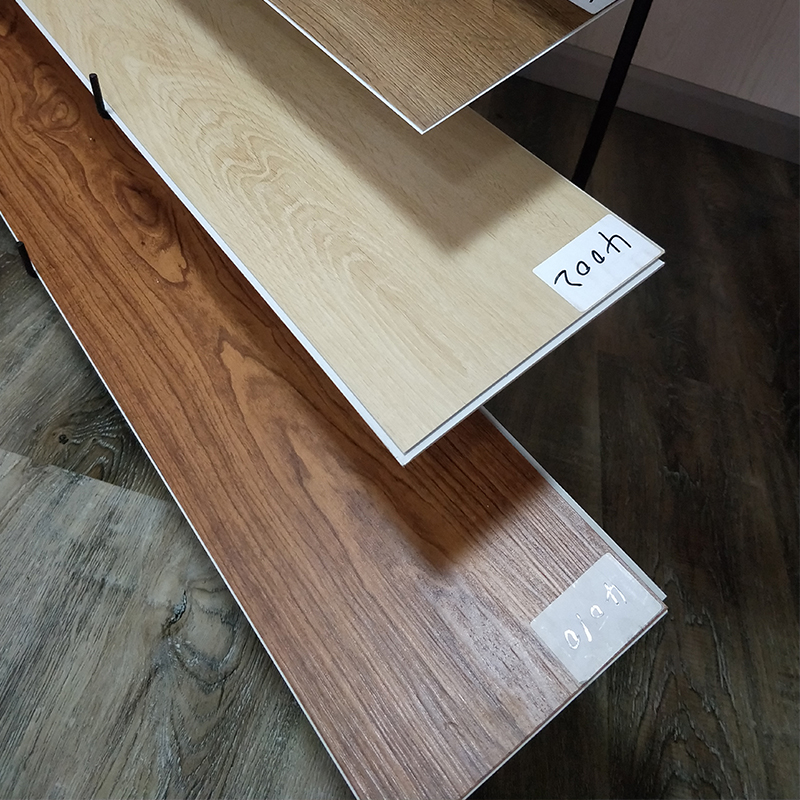 أرضية PVC ذات أشكال مختلفة