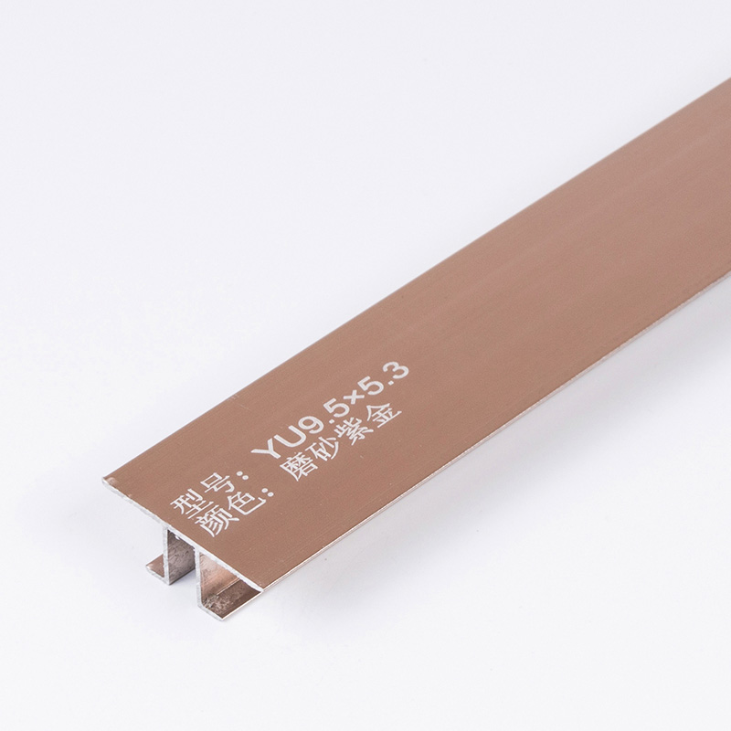 شريط زخرفي من سبائك الألومنيوم