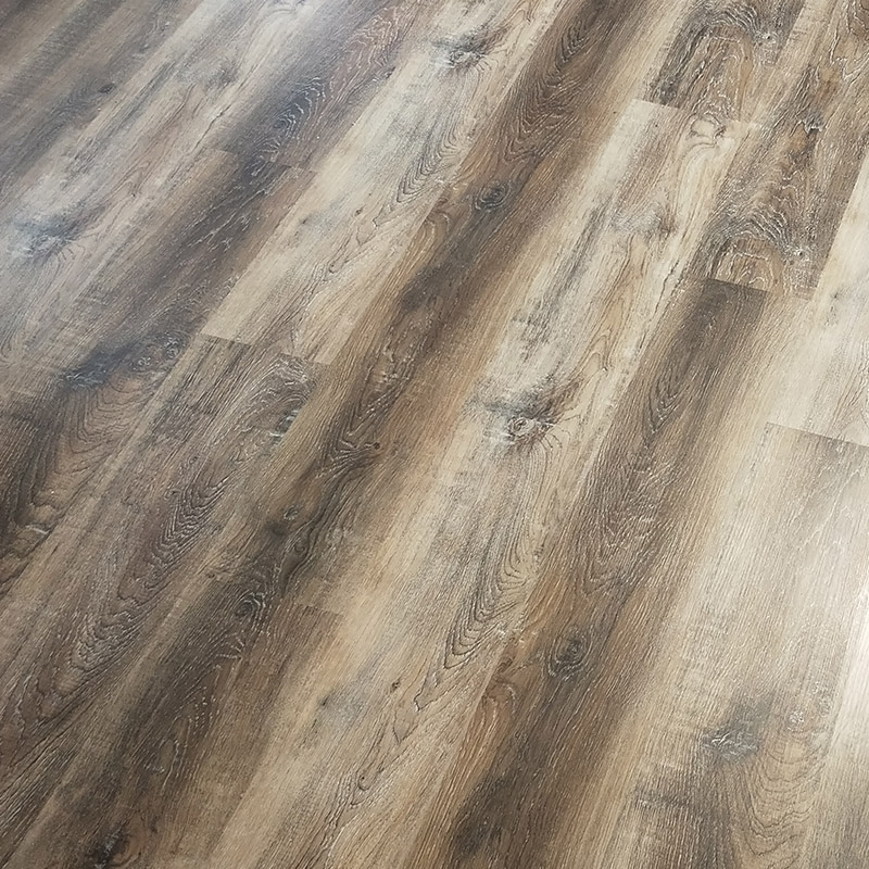 انقر فوق أرضيات الفينيل SPC