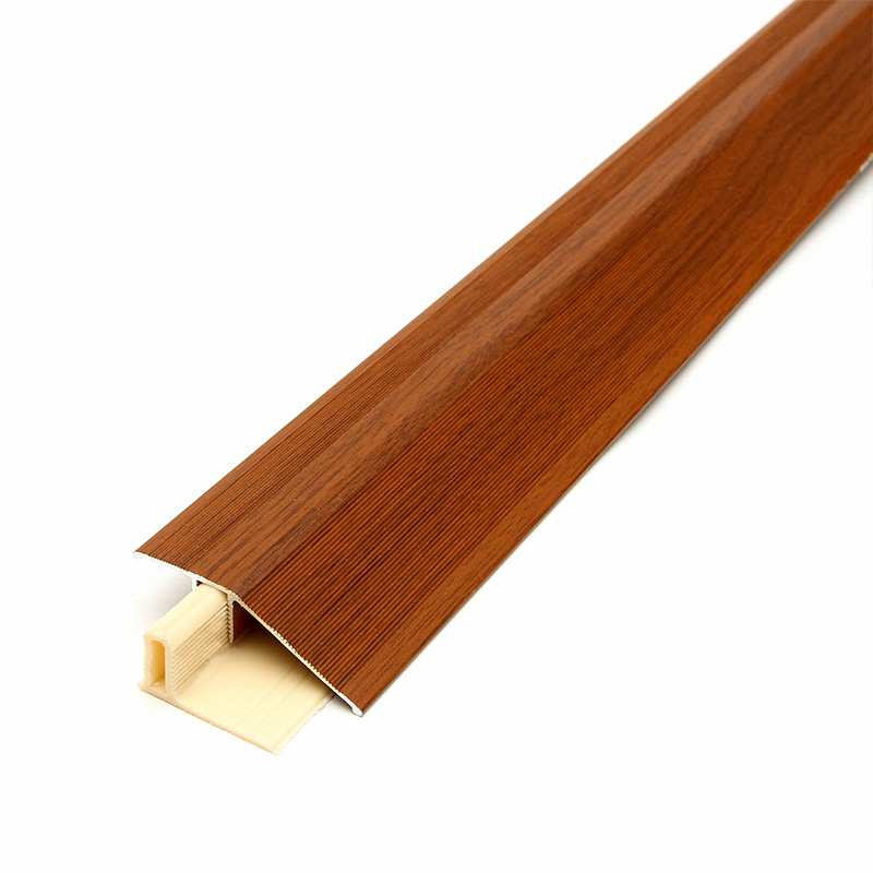 شريط انتقالي للأرضية المعدنية المخصصة