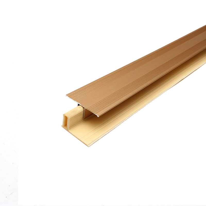 زخرفة مقاومة للماء على شكل حرف T