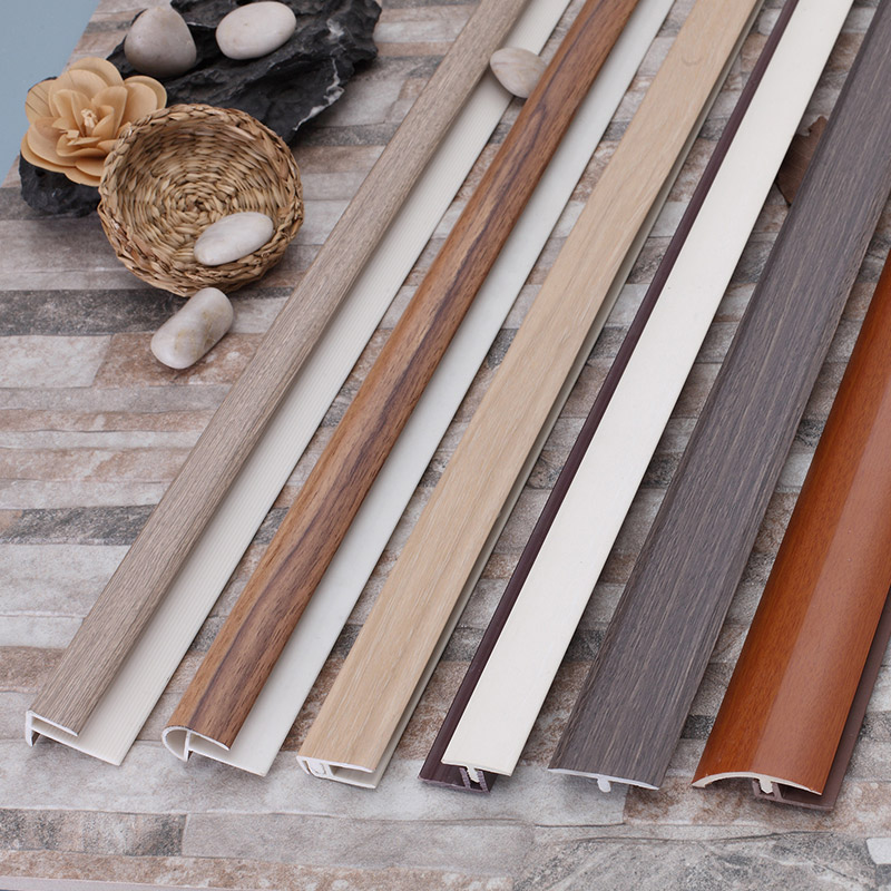 زخارف أرضية من مادة PVC ذات حبيبات خشبية