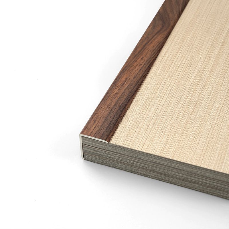 شريط حافة على شكل حرف V من الخشب الحبيبي