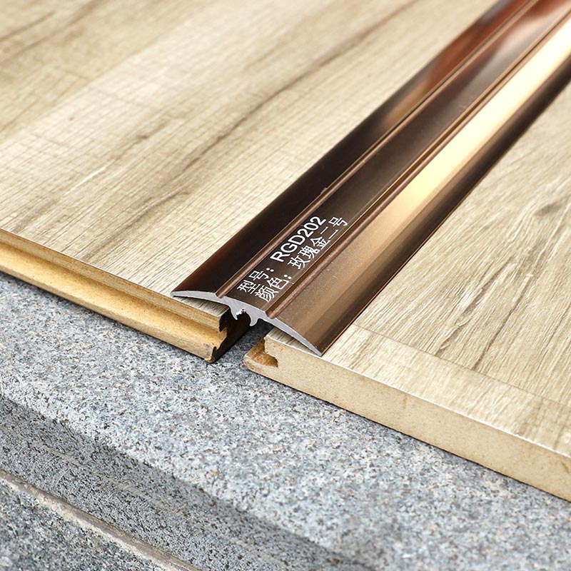 شريط انتقالي متين للبلاط