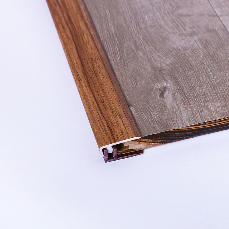 حواف أرضية PVC داخلية