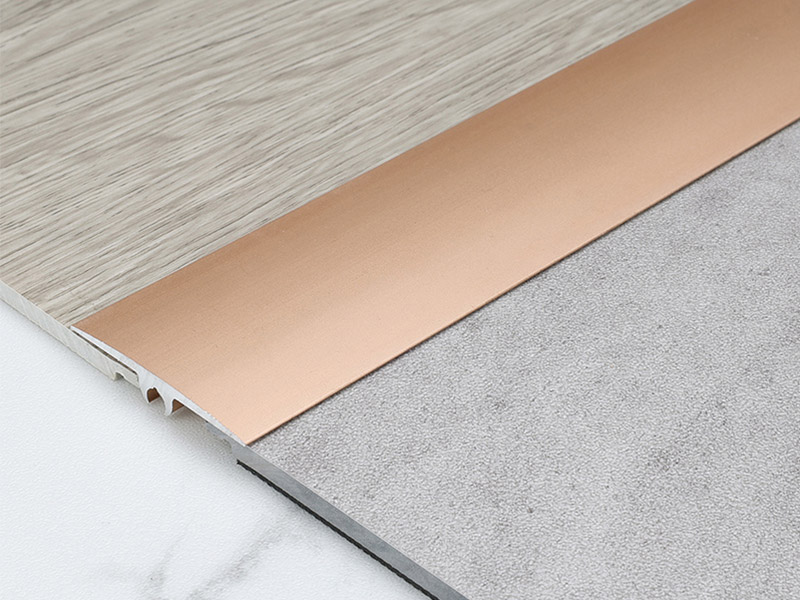 شريط انتقالي للأرضية من سبائك الألومنيوم