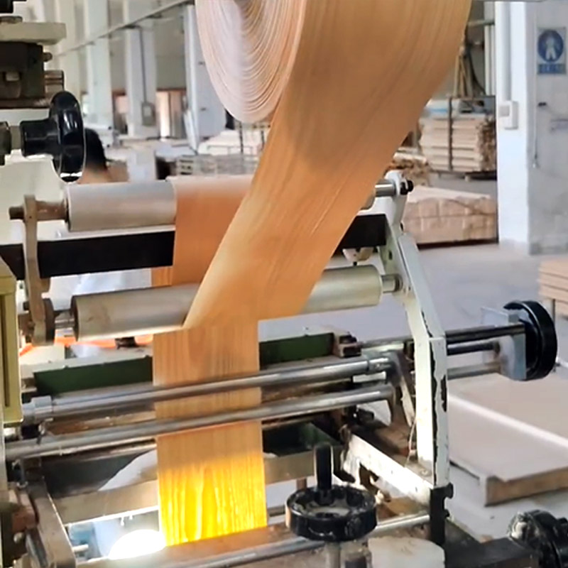 ما هو الفرق بين طلاء الغراء البارد وطلاء الغراء الساخن للألواح؟