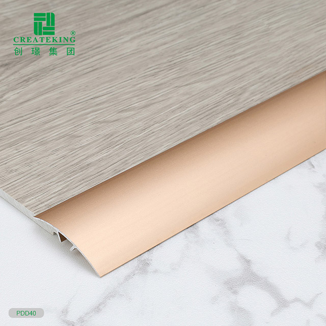 شريط انتقالي للأرضية المعدنية العالمية 4.4x29.5 مللي متر