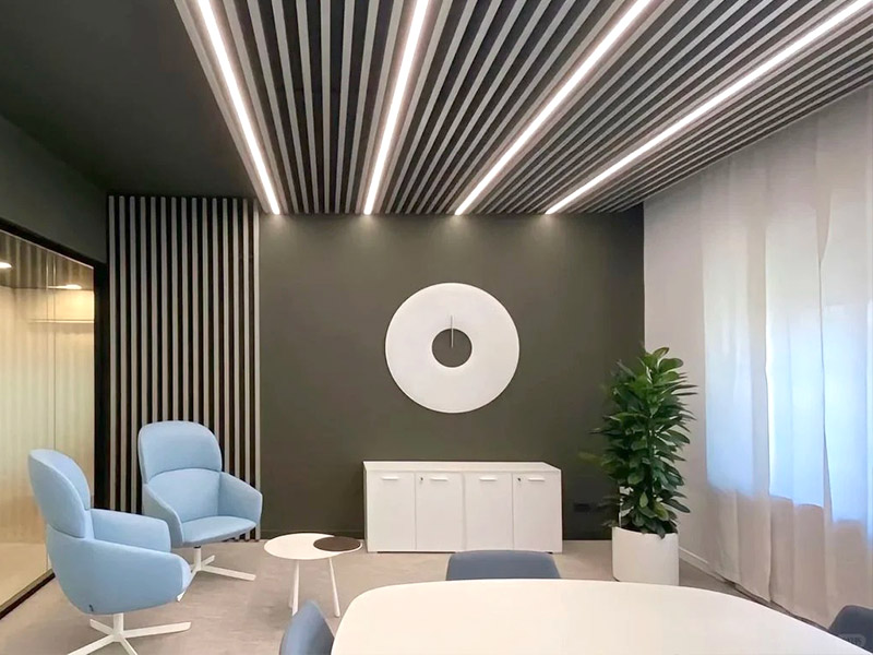 كيف يمكنني تزيين سقف بلدي؟