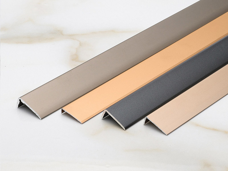 واقي زاوية للأرضية المعدنية على شكل حرف L