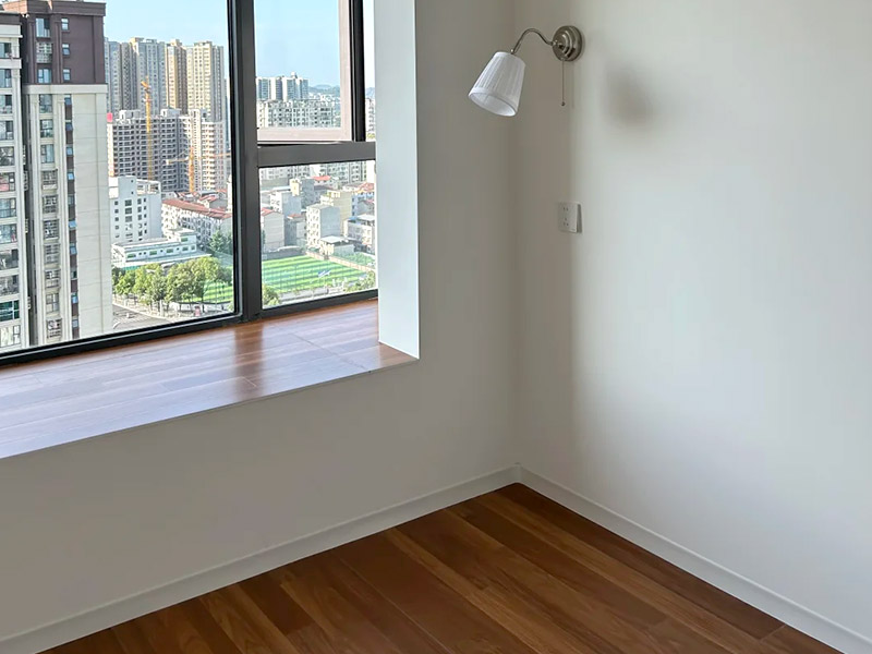 ألواح الحواف ذاتية اللصق