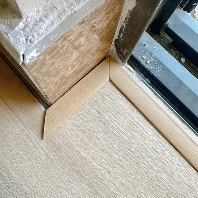 حواف أرضية PVC على شكل حرف L مقاس 20*4.5 مم