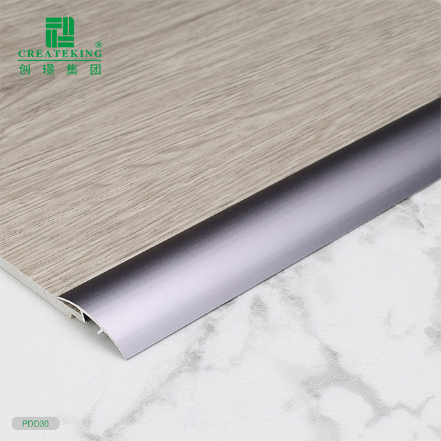 شريط انتقالي للأرضية المعدنية العالمية 4.4x29.5 مللي متر