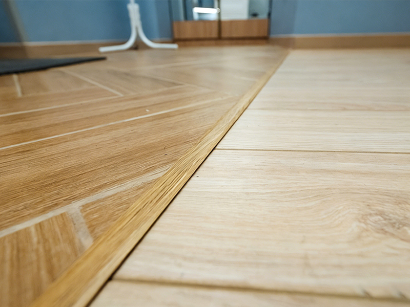 متى يجب علي استخدام الشرائط الانتقالية للأرضيات؟