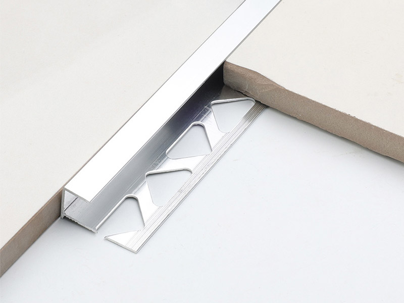 حافة البلاط على شكل حرف C