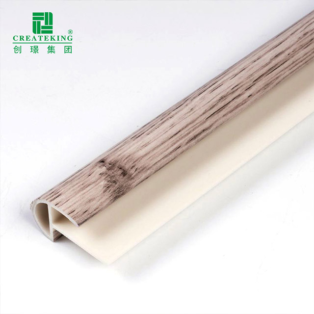40 * 20 مم PVC أنف الدرج على شكل دائري