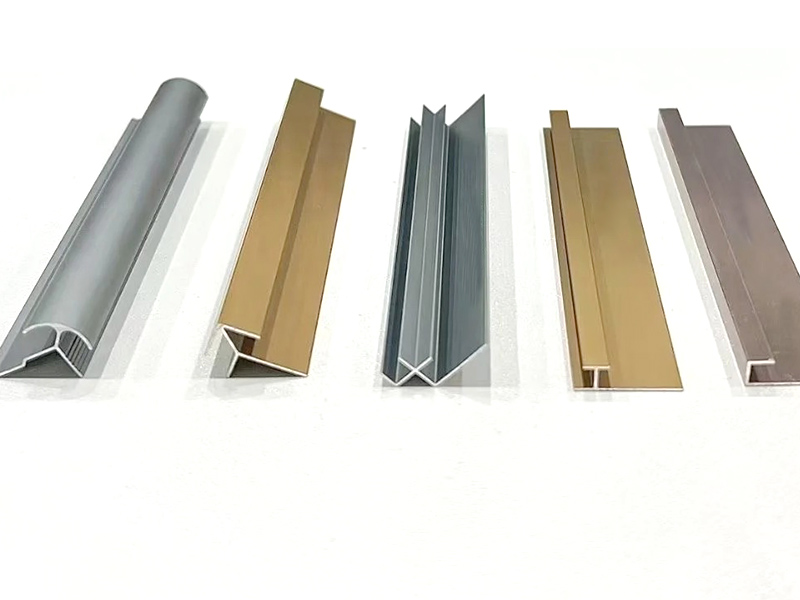 هل يصدأ بلاط الكروم؟