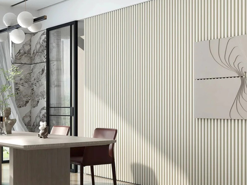 لوحات الحائط البلاستيكية مقابل. لوحات الحائط PS