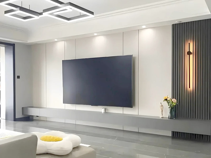 هل يمكنك وضع تلفزيون على جدار لوحة؟