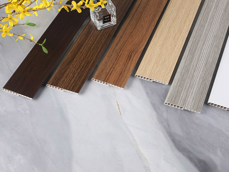 هل PVC جيد للألواح؟