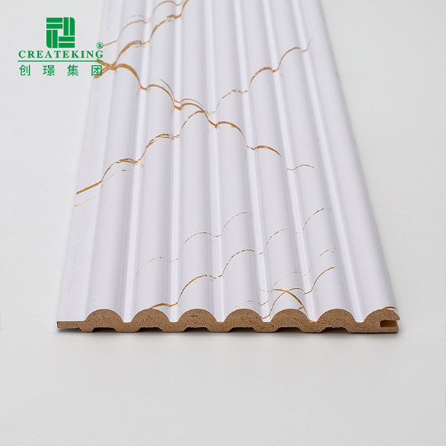 لوحة حائط صلبة نصف مستديرة بلمسة نهائية من الرخام الأبيض الذهبي مقاس 105.5*8.5 مم