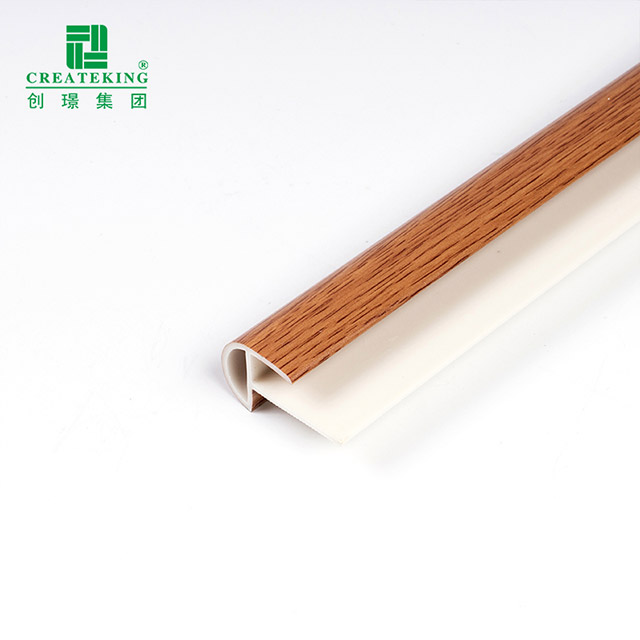 40 * 20 مم PVC أنف الدرج على شكل دائري