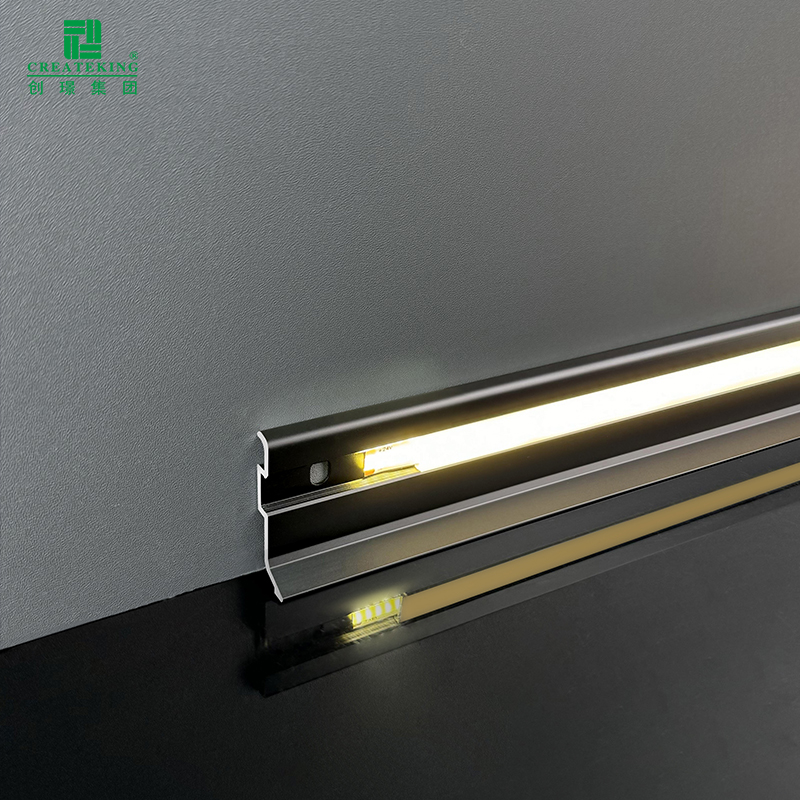 لوح تغطية مرن LED PVC WPC شريط ديكور جداري ذاتي اللصق لتزيين المنزل بنفسك